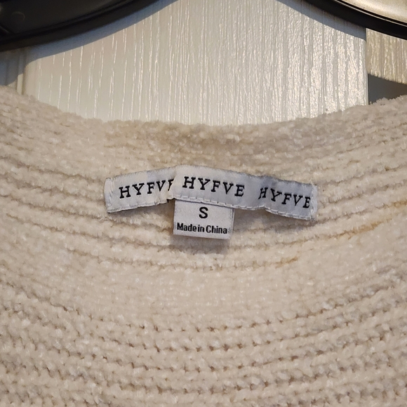 HYFVE, Women's Small Cream Sweater - Picture 2 of 10